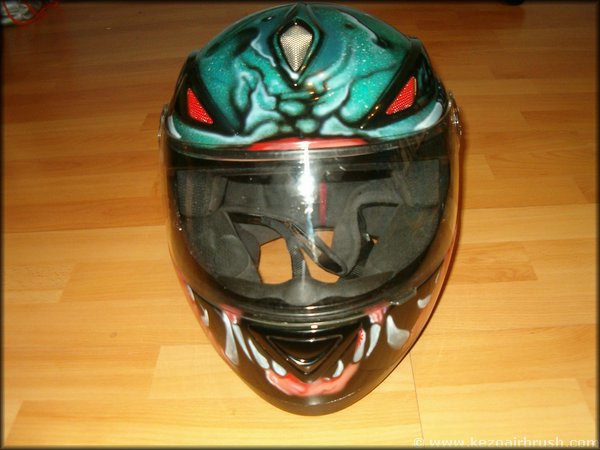 helm061.jpg