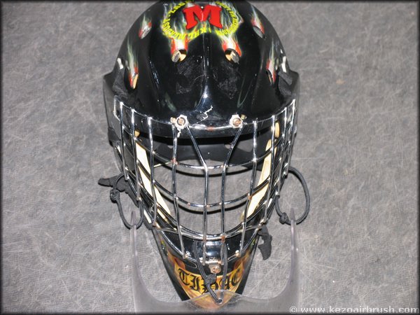 hockeyhelm09.jpg