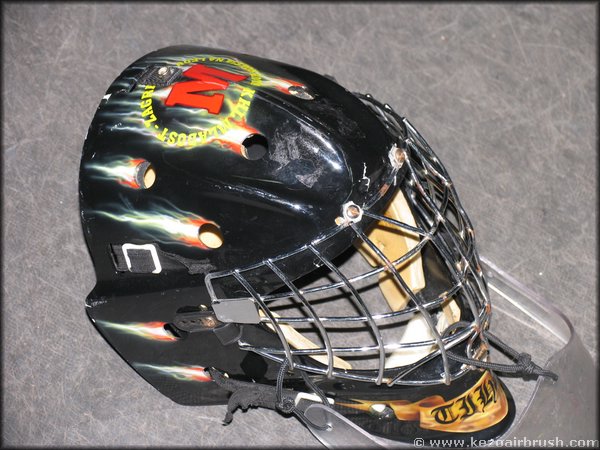 hockeyhelm10.jpg